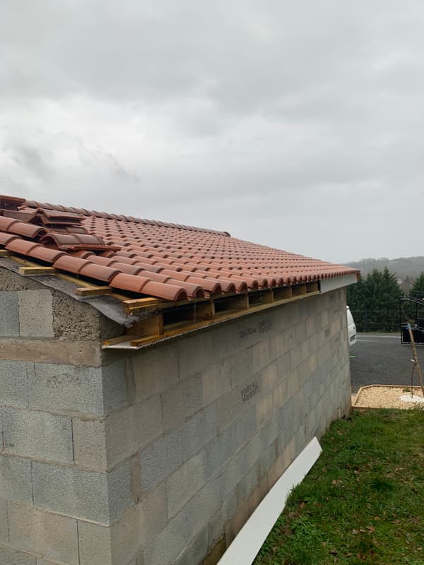Toiture rénovée par TLP Rénove, couvreur intervenant à Boulazac Isle Manoire (24750)